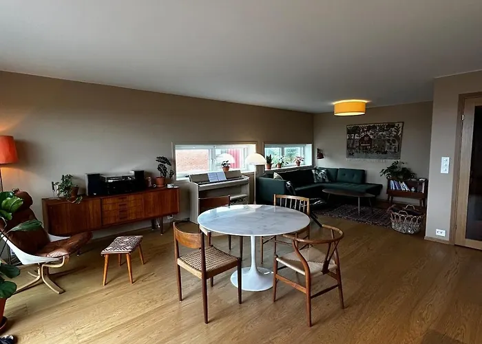 Sunset Penthouse With A Large Terrace & Fjord View Lägenhet *